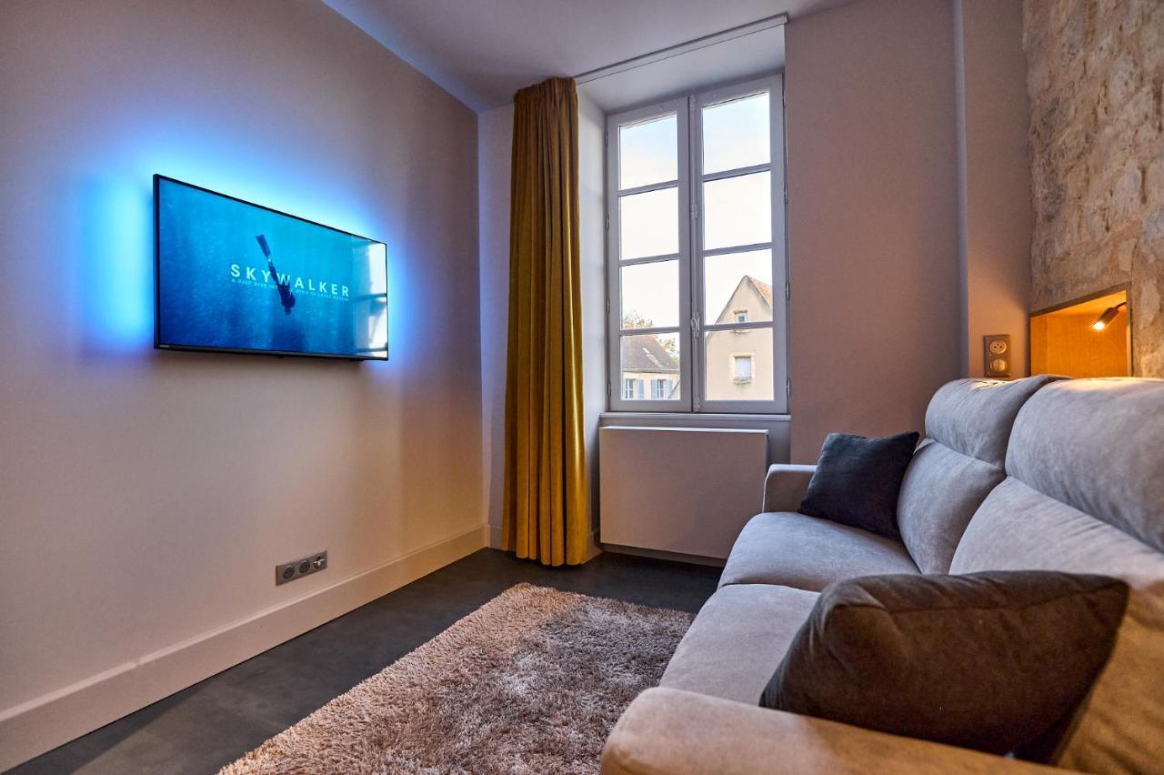 Appartement Montagnon - Les Suites Du Palais - Classe 4 Etoiles, Parking Prive, Vue Cathedrale, 3 Chambres, Primo C0Nciergerie Nevers Exterior foto