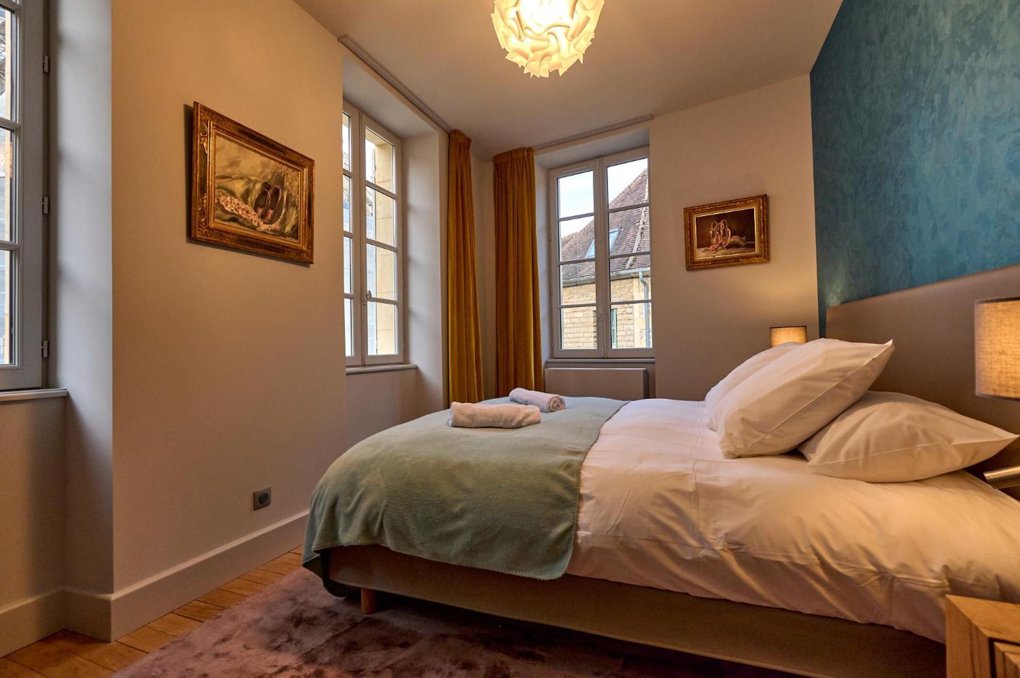 Appartement Montagnon - Les Suites Du Palais - Classe 4 Etoiles, Parking Prive, Vue Cathedrale, 3 Chambres, Primo C0Nciergerie Nevers Exterior foto