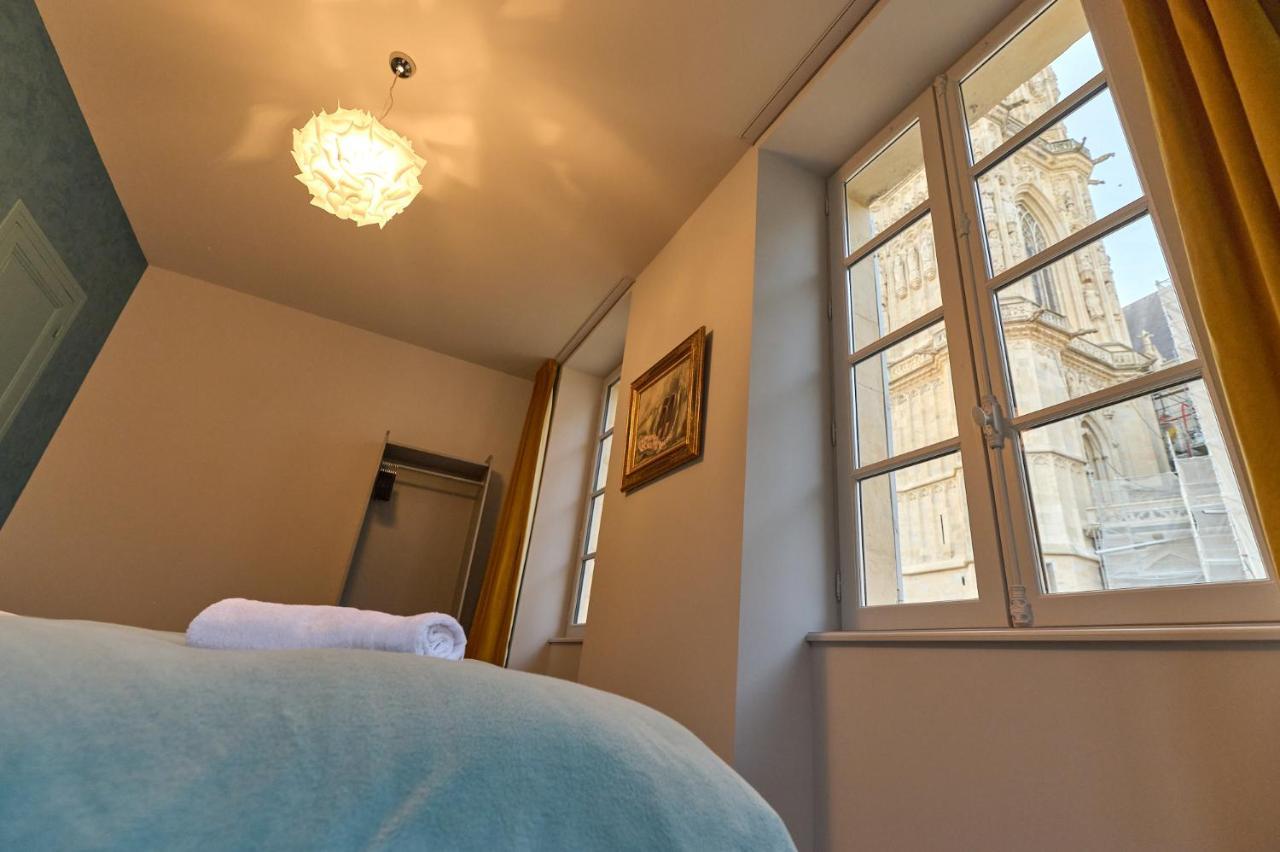 Appartement Montagnon - Les Suites Du Palais - Classe 4 Etoiles, Parking Prive, Vue Cathedrale, 3 Chambres, Primo C0Nciergerie Nevers Exterior foto