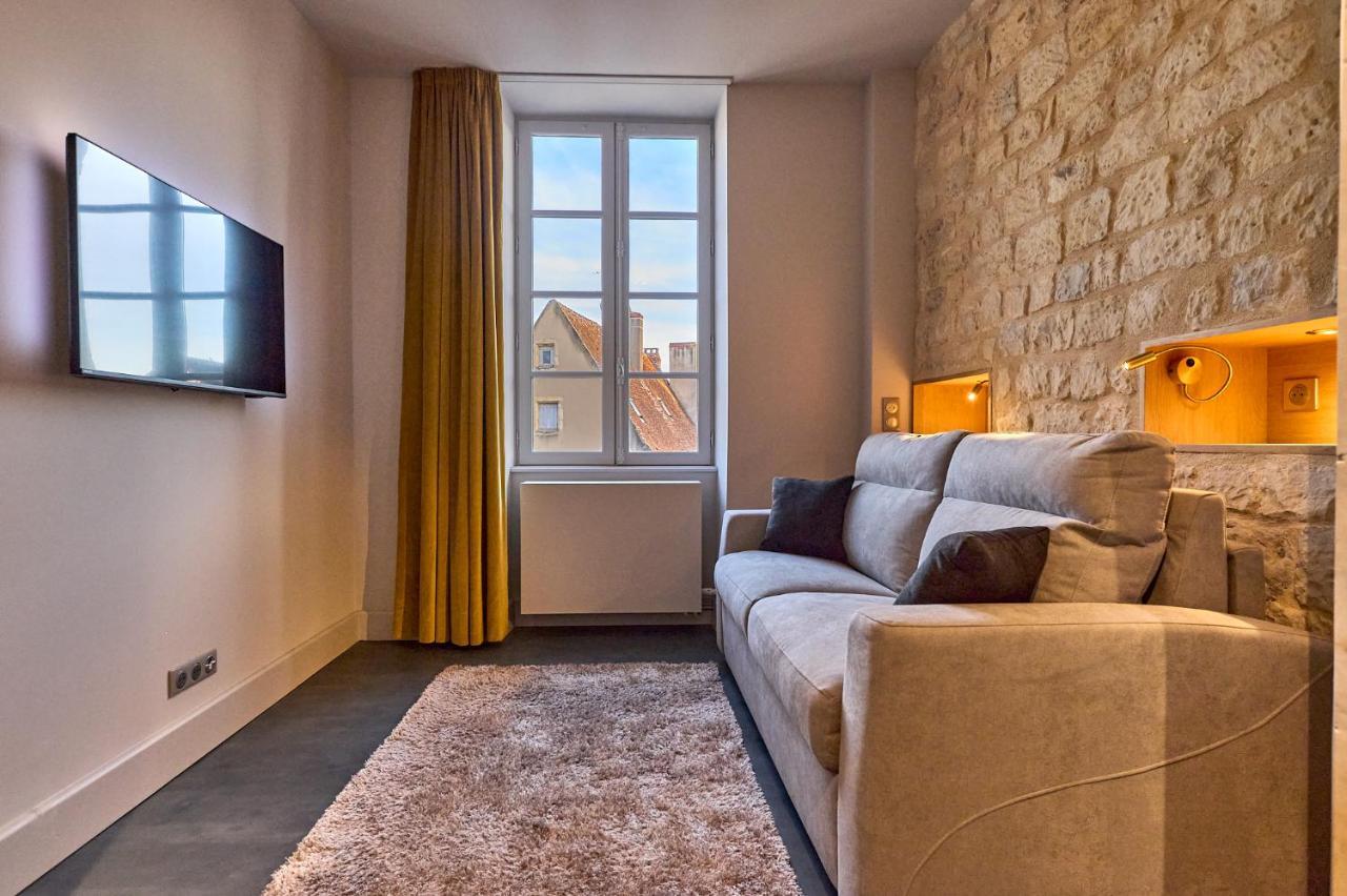 Appartement Montagnon - Les Suites Du Palais - Classe 4 Etoiles, Parking Prive, Vue Cathedrale, 3 Chambres, Primo C0Nciergerie Nevers Exterior foto