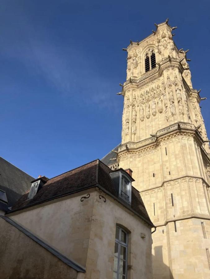 Appartement Montagnon - Les Suites Du Palais - Classe 4 Etoiles, Parking Prive, Vue Cathedrale, 3 Chambres, Primo C0Nciergerie Nevers Exterior foto